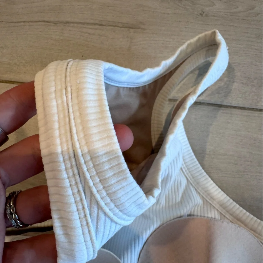 Lululemon - Ribbed Nulu Racerback Yoga Tank Top, size 4 - Picture 3 of 10